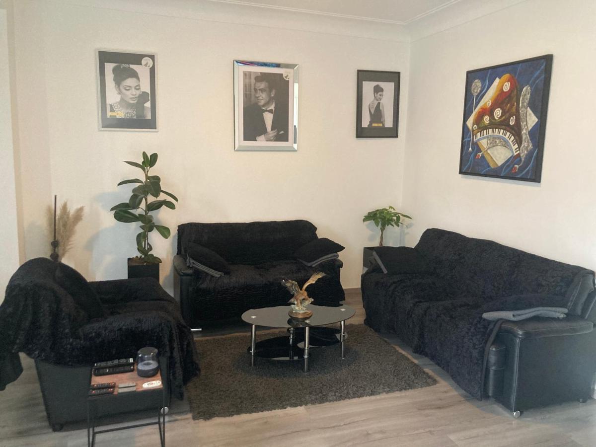 Le Bon Berger Apartment บรัสเซลส์ ภายนอก รูปภาพ